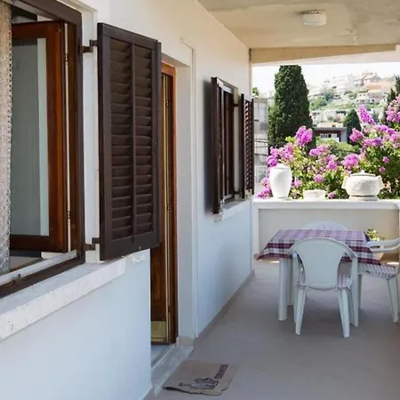 Farac- Two Bedroom With Balcony And Sea View Appartamento Ragusa